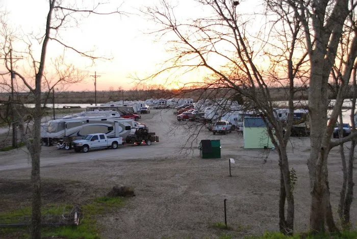 Alligator Alley RV Park Picture 8