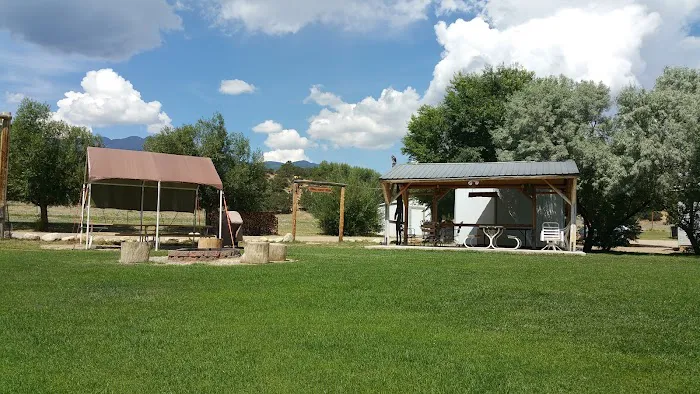 Arkansas River Rim Campground Picture 7