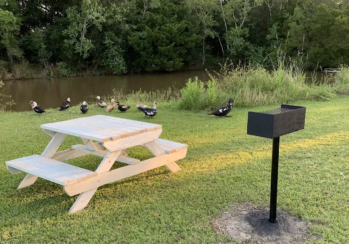 Anahuac RV Park Picture 4