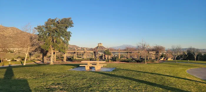 Sycamore Park Picture 10