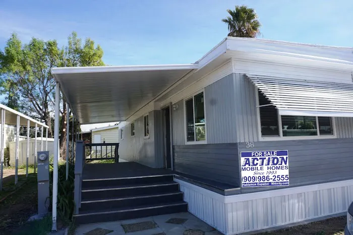 Peppertree Mobile Home Park Picture 7