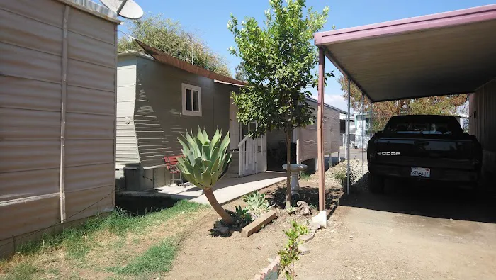 Arrow Lane Mobile Home Park Picture 5