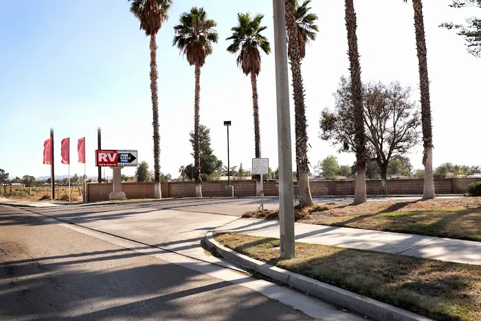 Diamond Valley RV Park Picture 3