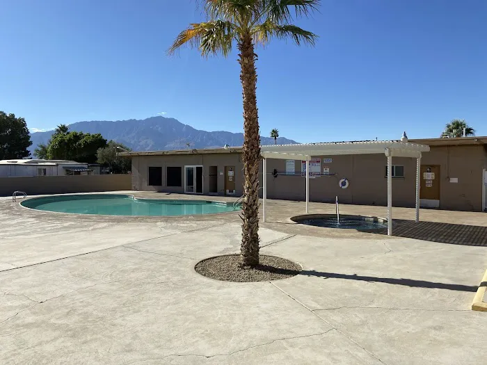 Park West Mobile Home Park Picture 7