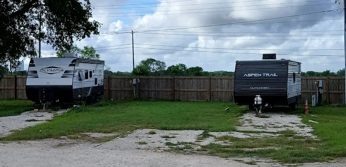 The Texas Rose RV Park Picture 4