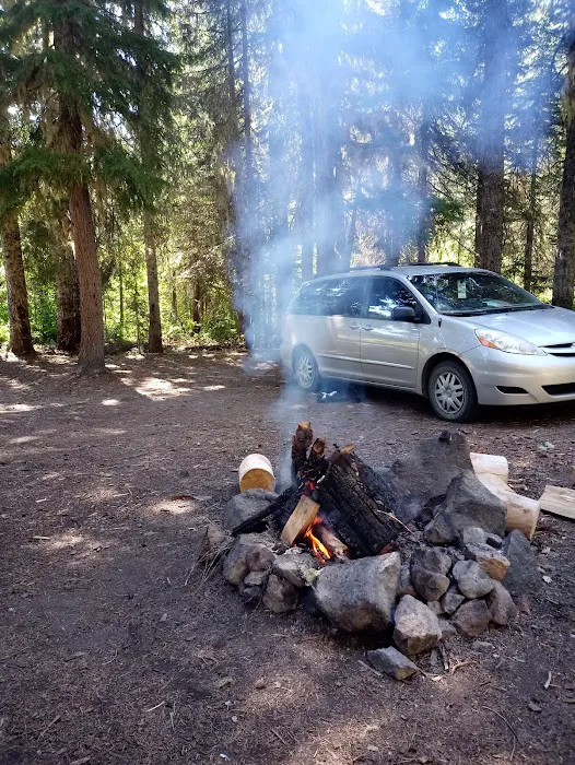 Olallie Lake Campground Picture 9