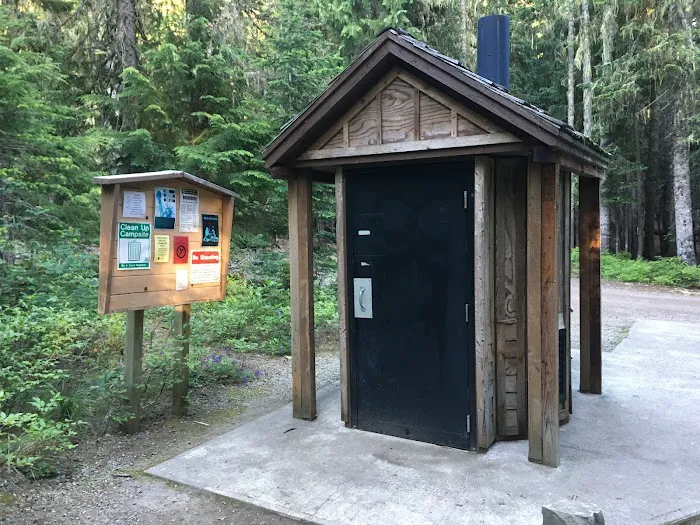 Chambers Lake Campground Picture 2