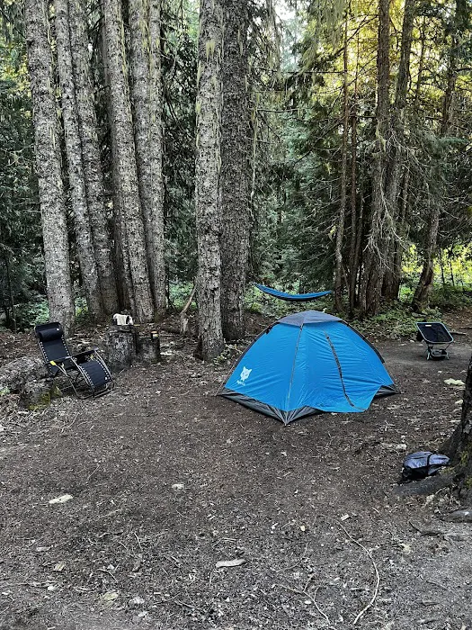 Chambers Lake Campground Picture 9