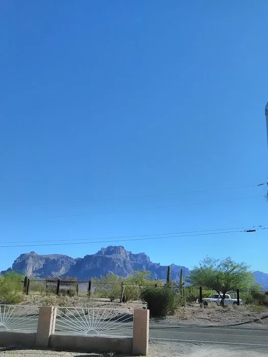 Apache Skies Mobile Home Park Picture 6