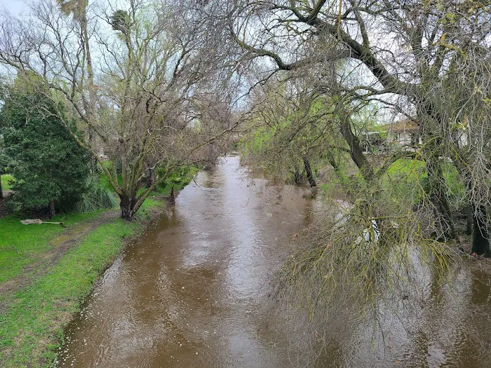 Cedarwood Mobile Home Park Picture 5