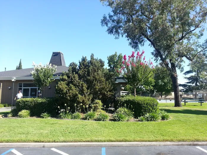 Camellia Village Mobile Home Picture 7