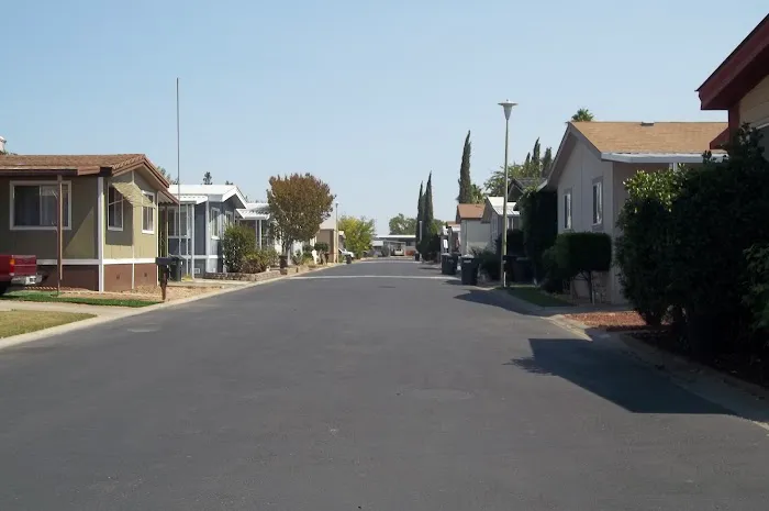 Camellia Village Mobile Home Picture 9
