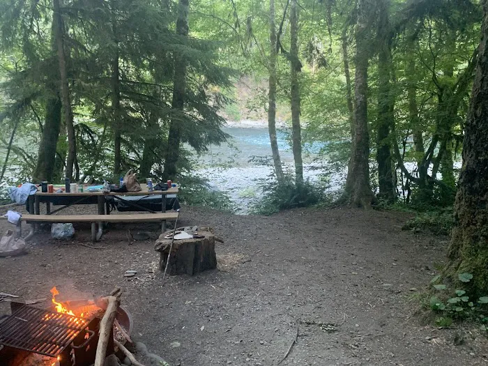 Hoh Oxbow Campground Picture 7