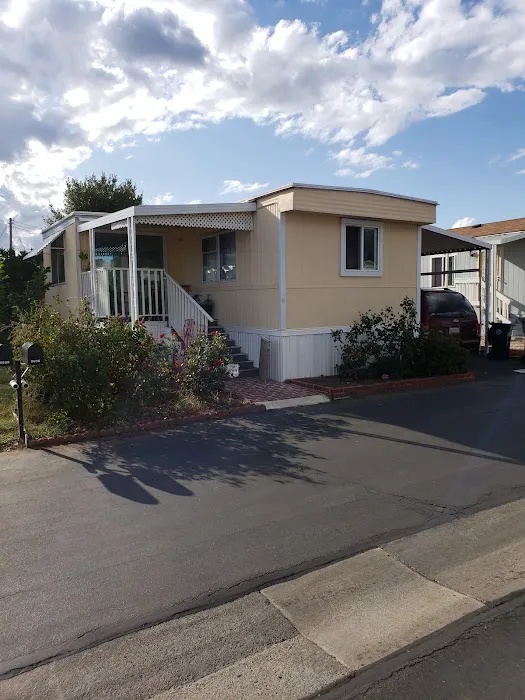 Capital Mobile Estates LLC Picture 3