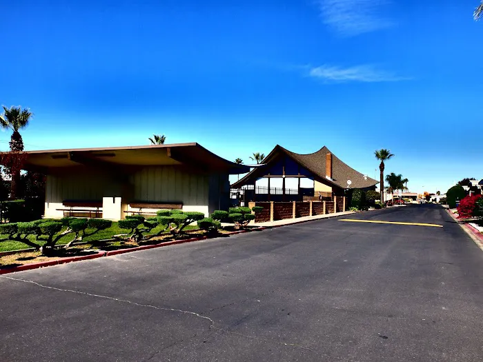 South Gate Mobile Estates Picture 3