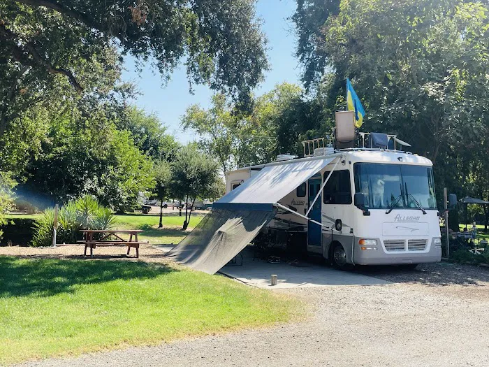 Merced River RV Resort Picture 10