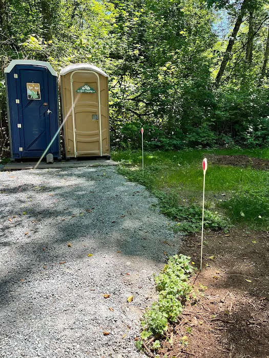 Cedar Groves Rural Campground Picture 8