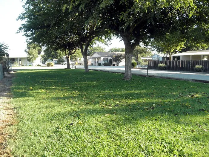 Black Butte Mobile Home Park Picture 5