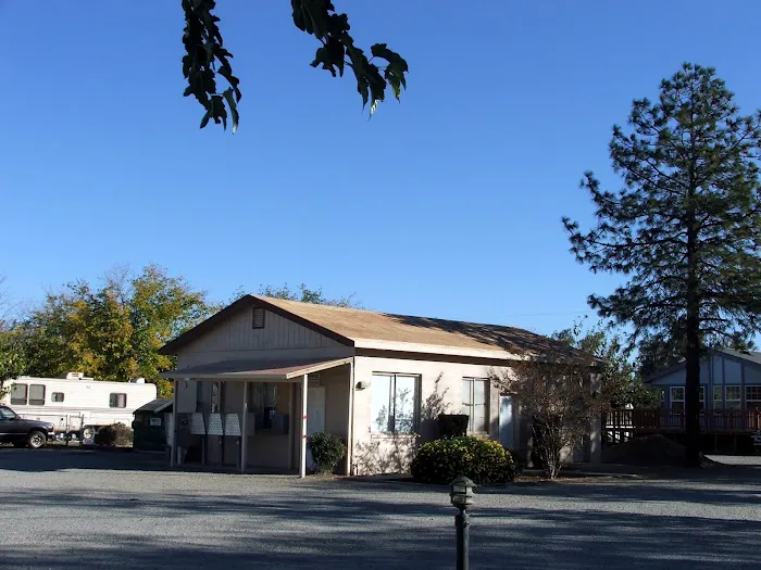 Black Butte Mobile Home Park Picture 3