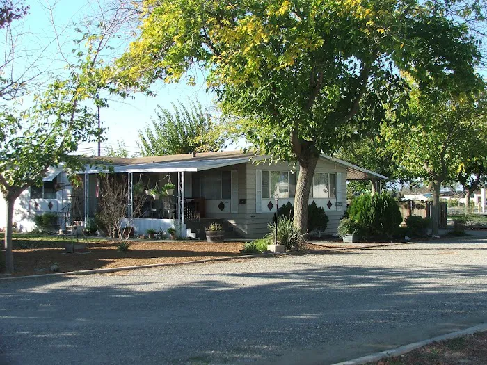 Black Butte Mobile Home Park Picture 10