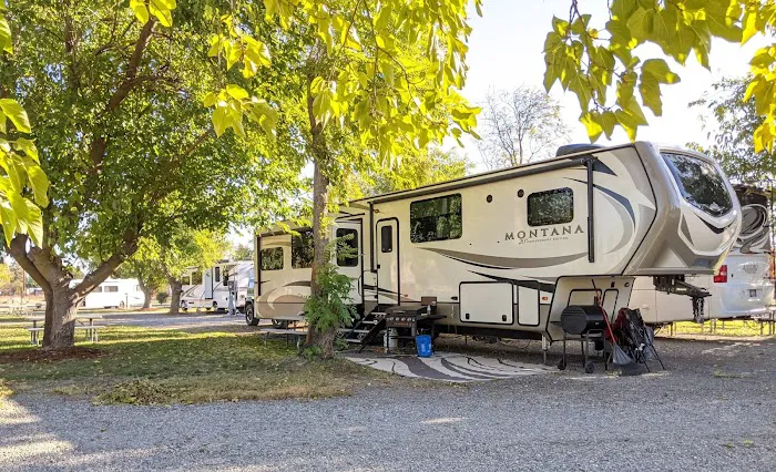 The Parkway RV Resort & Campground Picture 8