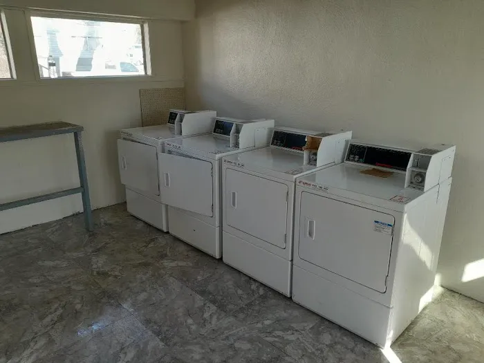 Iron Oaks Estates Picture 7