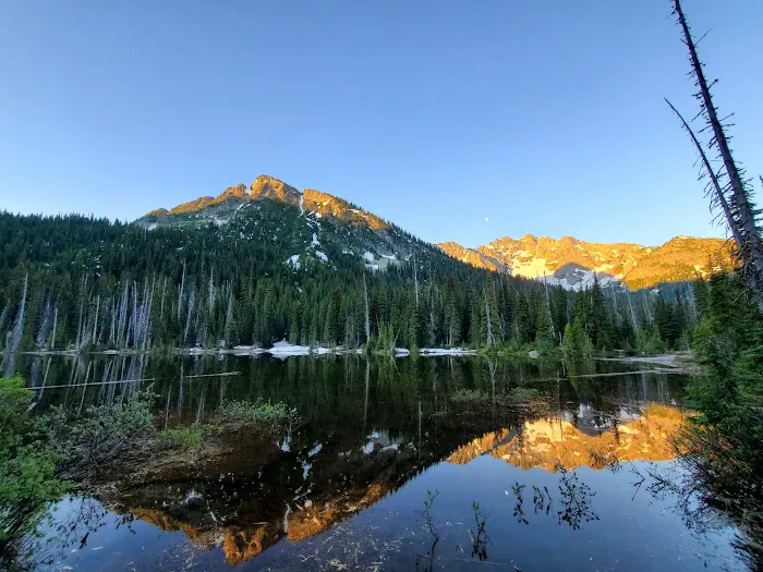 Dagger Lake Campground Picture 2