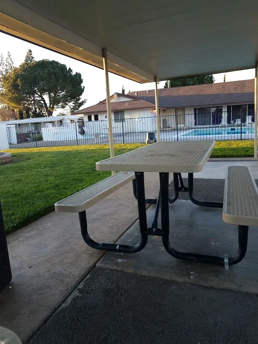 Cordovan Mobile Home Estates Picture 4