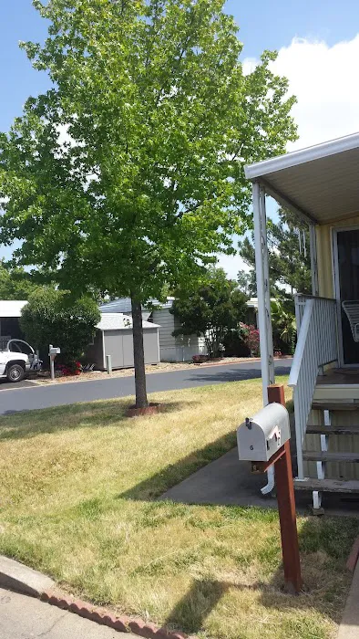 Cordovan Mobile Home Estates Picture 6
