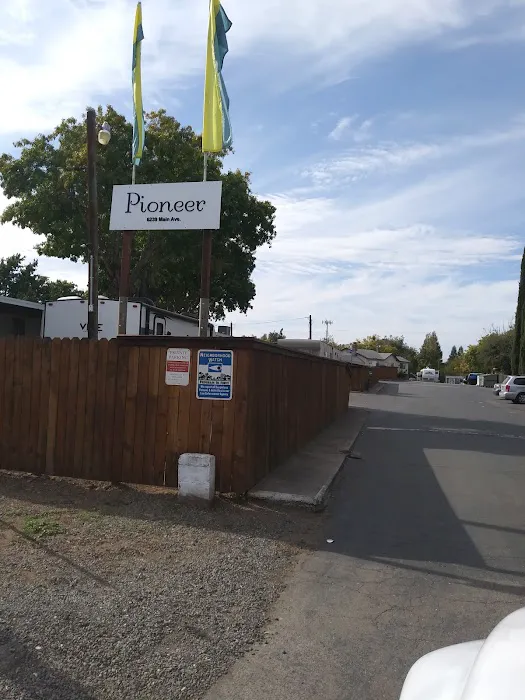 Pioneer RV Park and MHP Picture 4
