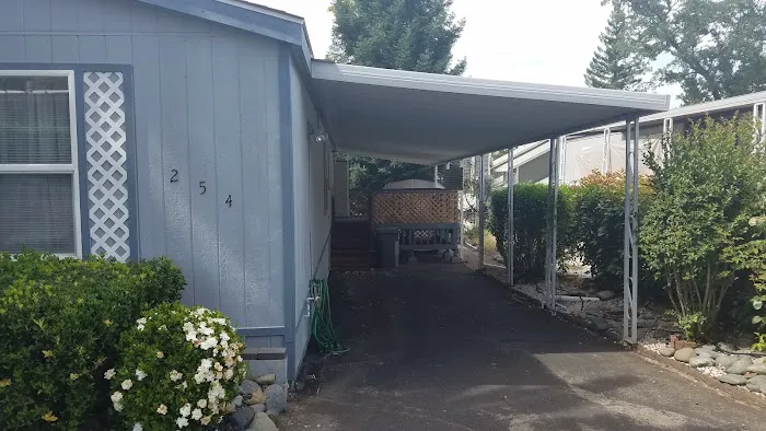 Lake Park Estates Picture 1
