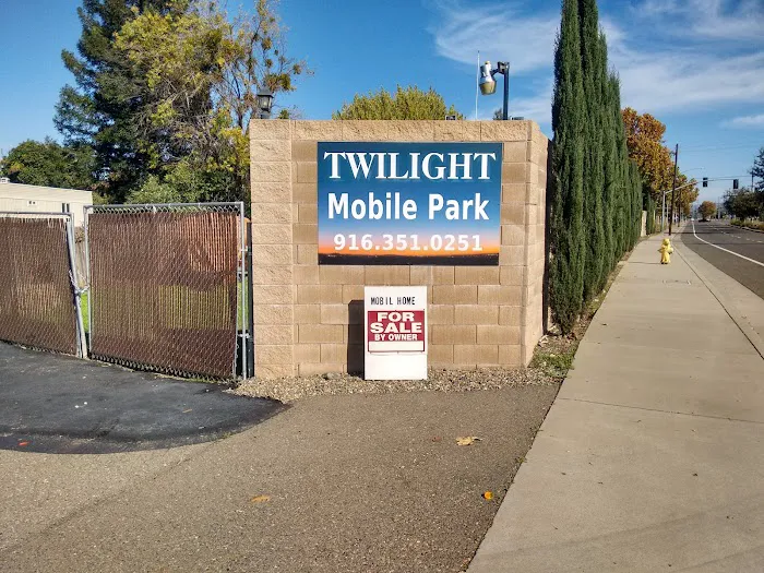 Twilight RV & Mobile Home Park Picture 10
