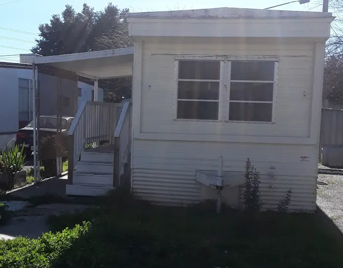 Twilight RV & Mobile Home Park Picture 6