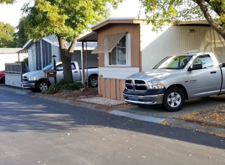 Sierra Lakes Mobile Home Park