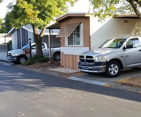 Sierra Lakes Mobile Home Park