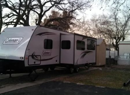 Royal Oaks Mobile Park