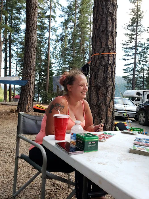 Ponderosa Flat Campground Picture 9