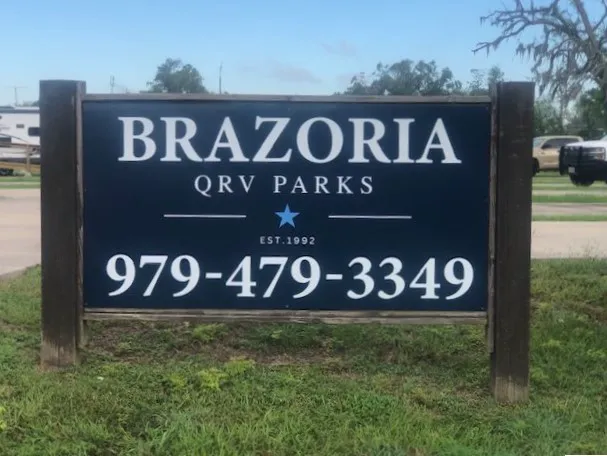 Brazoria RV Park by QRV Picture 10