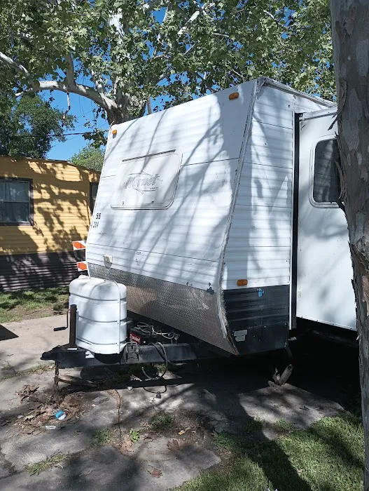 Van Manor Mobile Home & RV Park Picture 6