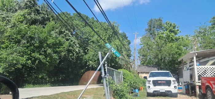 M C's Trailer Park Picture 6