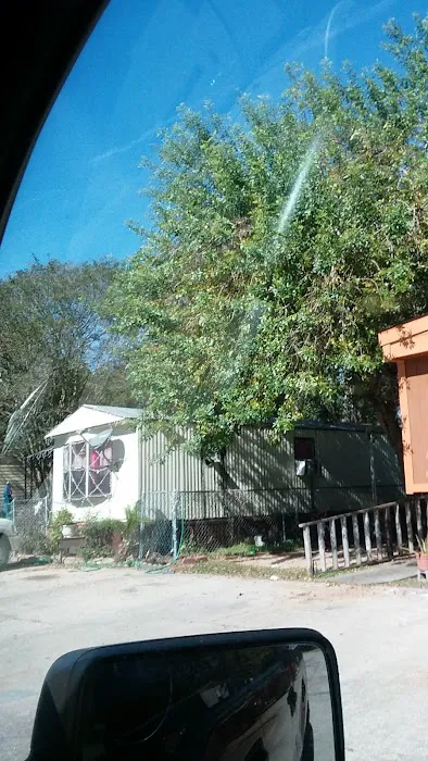 Colonial Park Mobile Home Community Picture 3