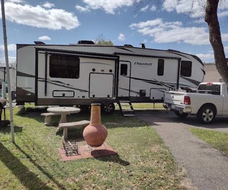 Jus Passn Thru RV Park