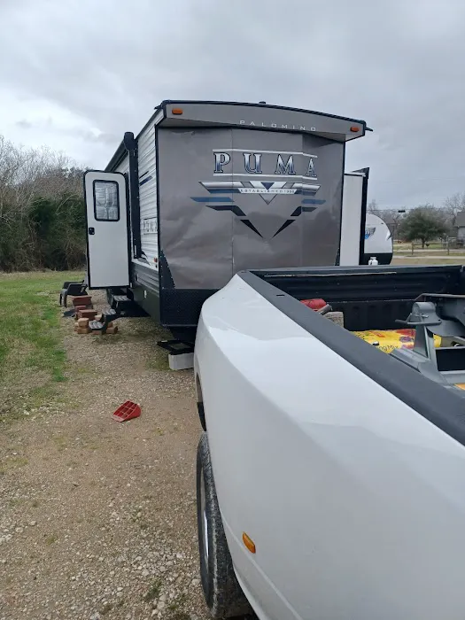 Mustang Bayou RV Park Picture 4