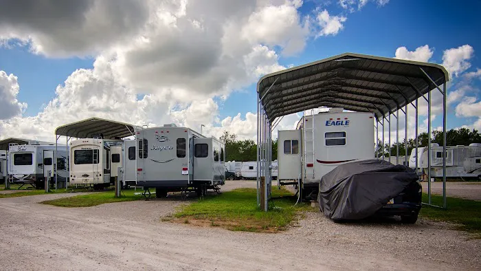 Mustang Bayou RV Park Picture 5