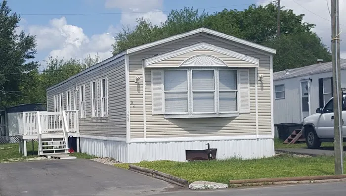 Pearland Acres Mobile Home Community Picture 5