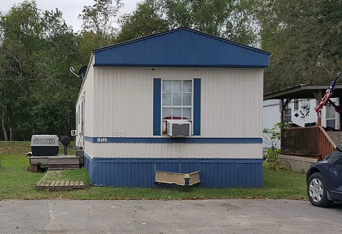 Pearland Acres Mobile Home Community Picture 10