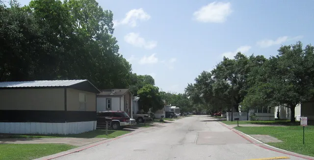 Tranquility Village Mobile Home Park Picture 9