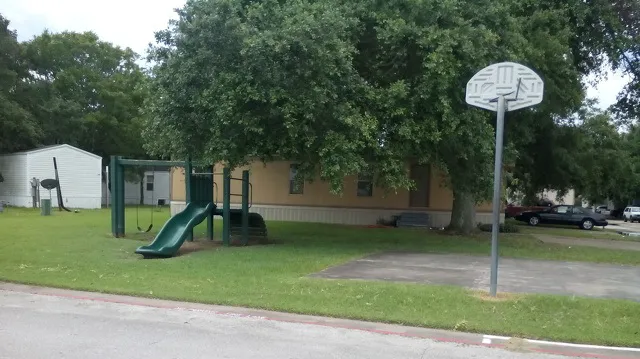 Tranquility Village Mobile Home Park Picture 8