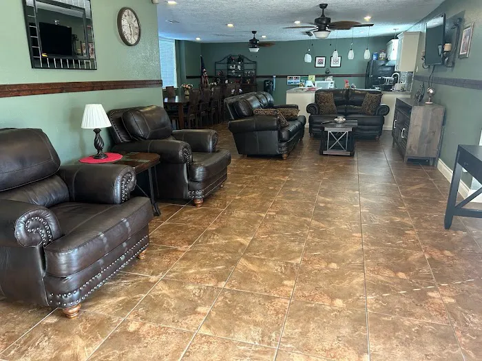 King Parkway Mobile Home Community Picture 4