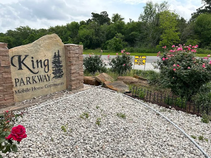 King Parkway Mobile Home Community Picture 2